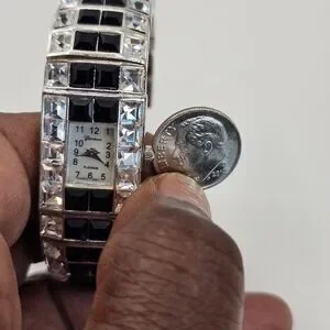 Geneva | Accessories | Geneva Vintage Platinum Ladies Onyx  display picture 2